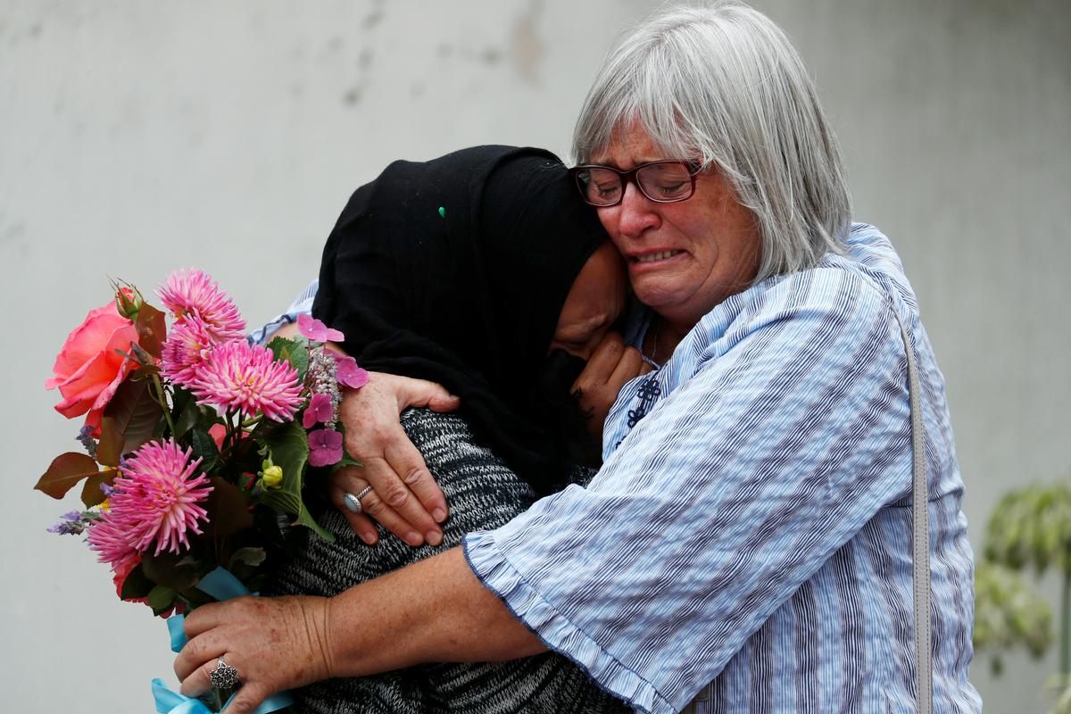 Napad na muslimane v Christchurchu je pretresel Novo Zelandijo in svet. Foto: Reuters Napad na muslimane v Christchurchu je pretresel Novo Zelandijo in svet. Foto: Reuters