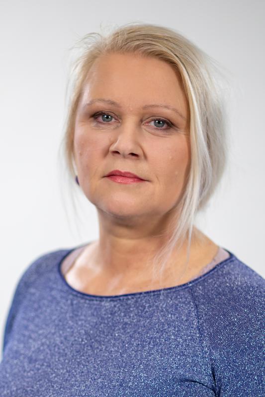Natalija Gorščak, ki je danes prevzela vodenje Televizije Slovenija s polnimi pooblastili, se bo najprej lotila urejanja problemov odnosov znotraj hiše.