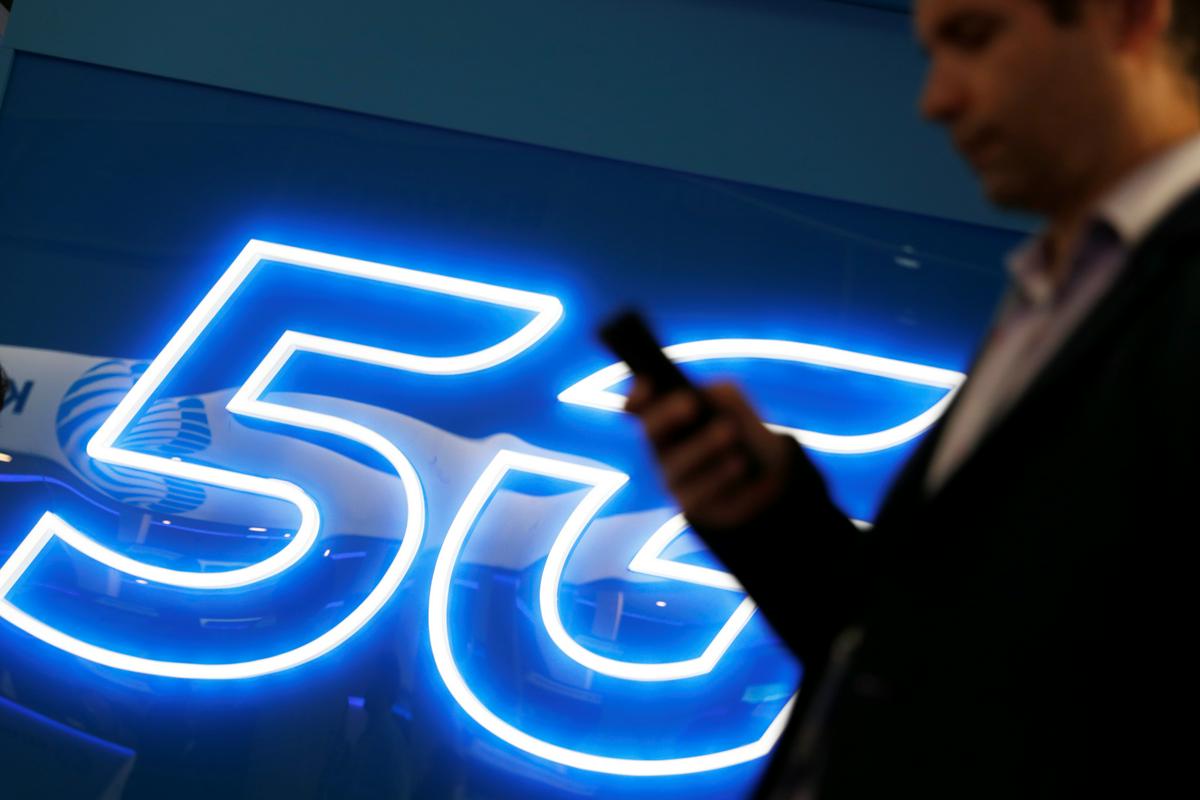 Le osem evropskih držav že uvaja peto generacijo mobilne telefonije. Foto: Reuters Le osem evropskih držav že uvaja peto generacijo mobilne telefonije. Foto: Reuters