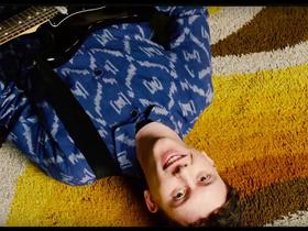 Ten Tonnes – Lucy