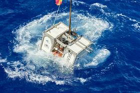 Marianski jarek: Na rekordnem spustu v globino oceana našli plastično vrečko