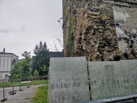 Okrušil se je del Čeligijevega stolpa