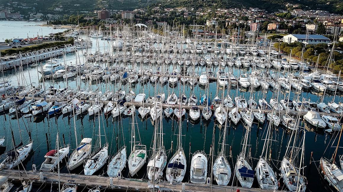 V krogih, ki spremljajo prodajo portoroške marine, je prisoten dvom, ali jo želi lastnik zares prodati. Foto: Radio Koper