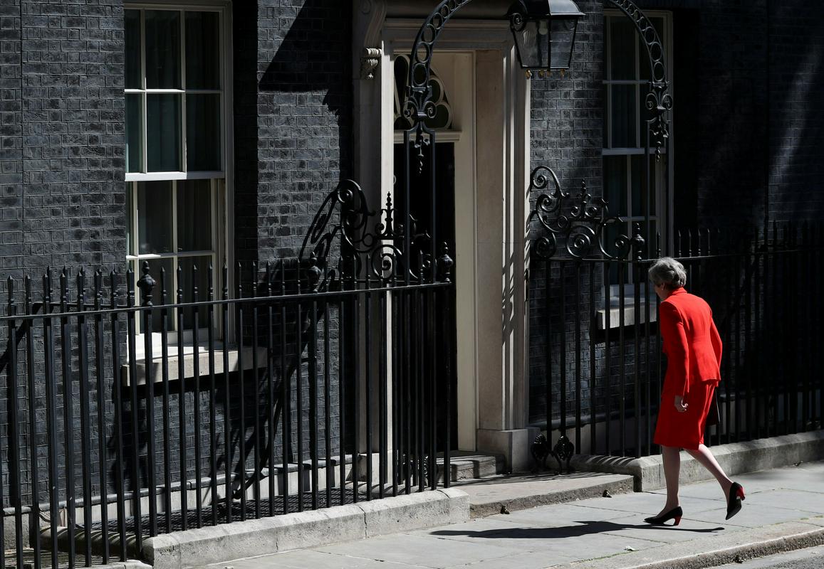 Theresa May se bo v britansko zgodovino zapisala kot premierka z enim najkrajših stažev po drugi svetovni vojni. Foto: Miran Kambič Theresa May se bo v britansko zgodovino zapisala kot premierka z enim najkrajših stažev po drugi svetovni vojni. Foto: Miran Kambič
