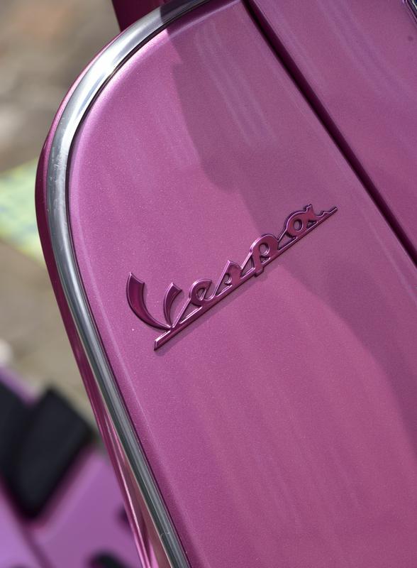 Vespa je bila lani v Nemčiji zelo zaželeno prevozno sredstvo. Foto: BoBo/Žiga Živulović Vespa je bila lani v Nemčiji zelo zaželeno prevozno sredstvo. Foto: BoBo/Žiga Živulović