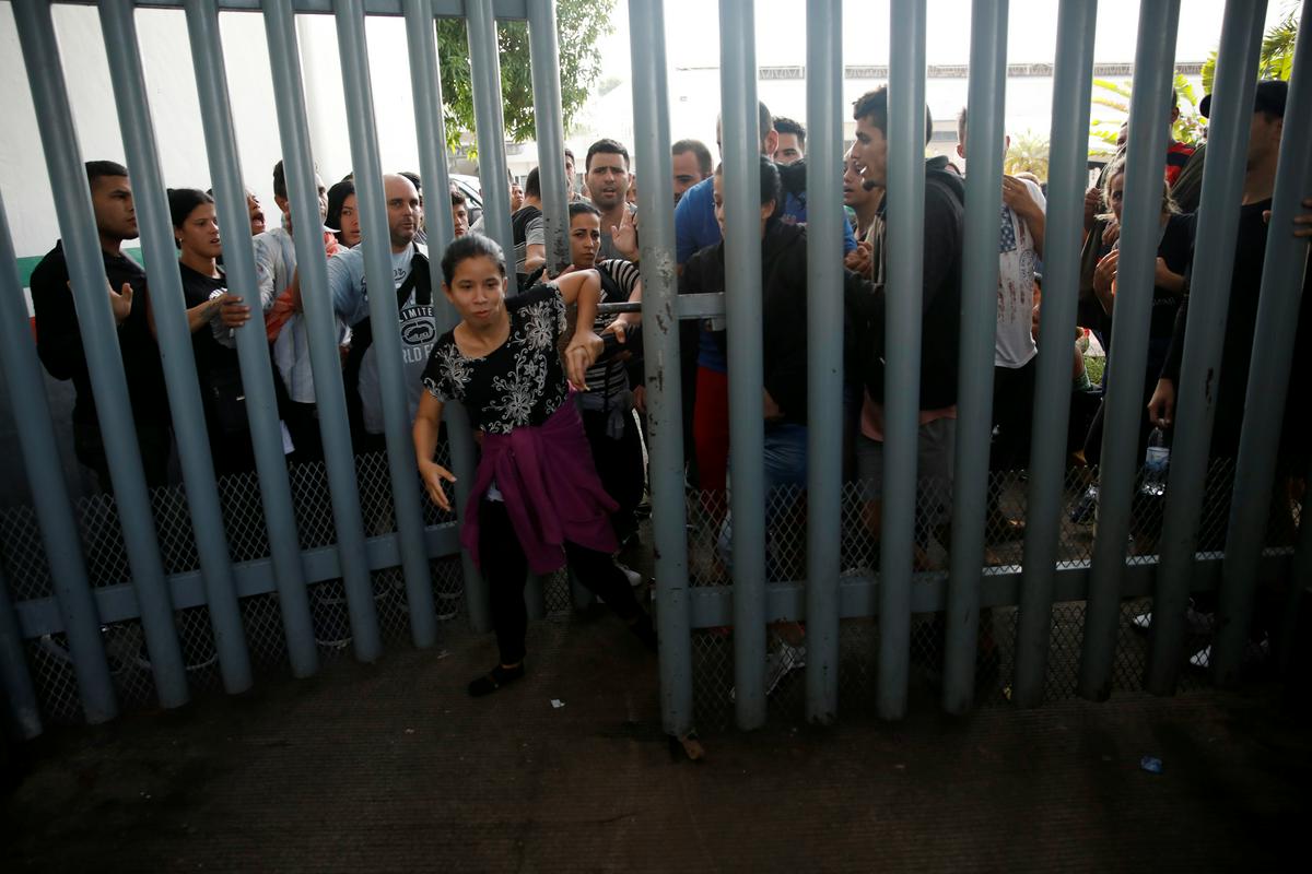 ZDA od Mehike zahtevajo, da močno zmanjša prihod prebežnikov iz srednjeameriških držav. Foto: Reuters ZDA od Mehike zahtevajo, da močno zmanjša prihod prebežnikov iz srednjeameriških držav. Foto: Reuters