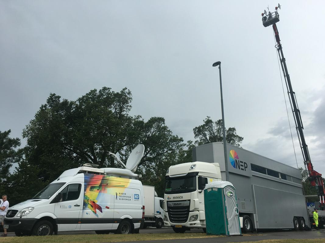 RTV Slovenija Dirko po Sloveniji pokriva v sodelovanju z nizozemskim podjetjem. Foto: Jaka Krivec RTV Slovenija Dirko po Sloveniji pokriva v sodelovanju z nizozemskim podjetjem. Foto: Jaka Krivec