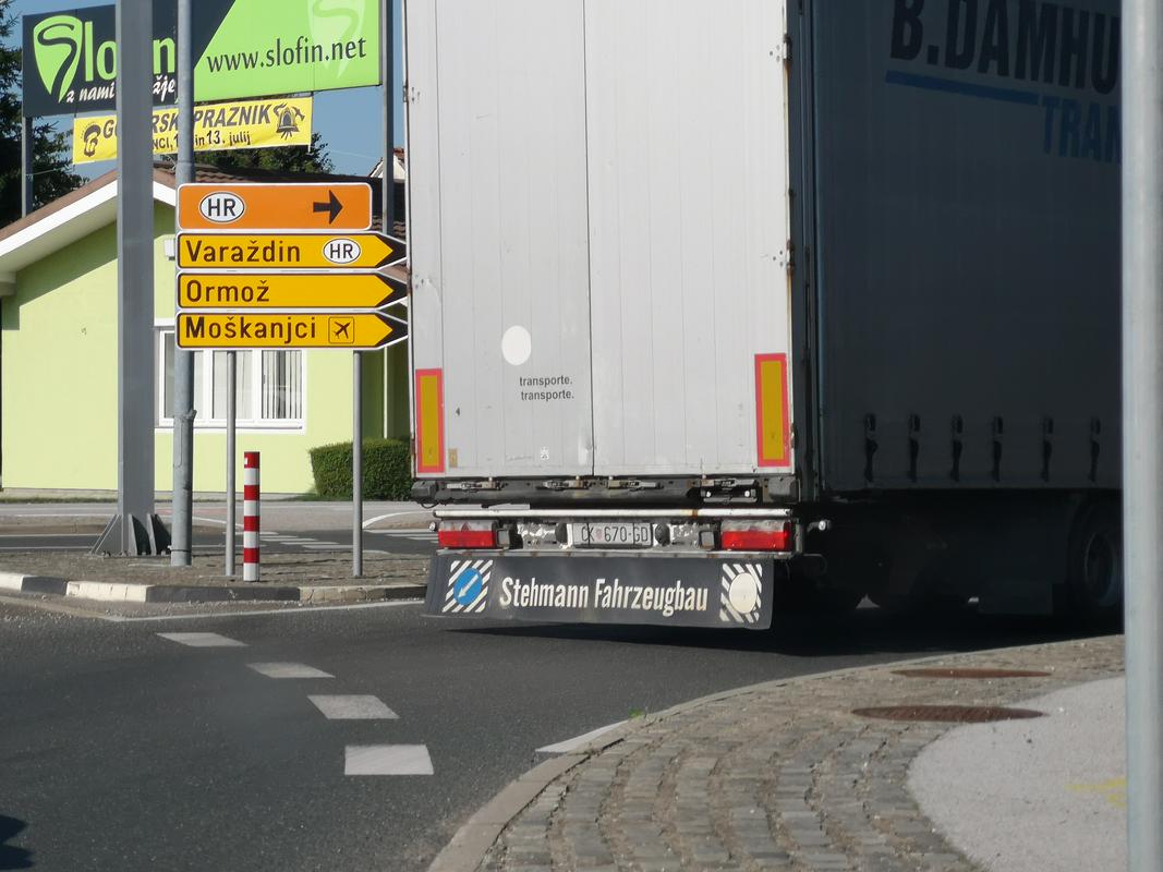 Župani so v večini nezadovoljni tako s počasnostjo postopkov glede gradnje hitre ceste kot z razmerami ob državni cesti. Foto: Radio Maribor/Aleks Horvat Župani so v večini nezadovoljni tako s počasnostjo postopkov glede gradnje hitre ceste kot z razmerami ob državni cesti. Foto: Radio Maribor/Aleks Horvat