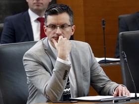 Premier Marjan Šarec heute mit Vertretern der Bauerngewerkschaft