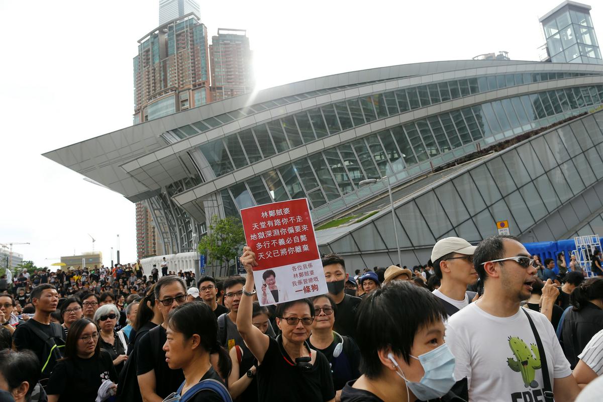Železniška postaja West Kowloon, ki povezuje Hongkong s celinsko Kitajsko. Foto: Reuters Železniška postaja West Kowloon, ki povezuje Hongkong s celinsko Kitajsko. Foto: Reuters