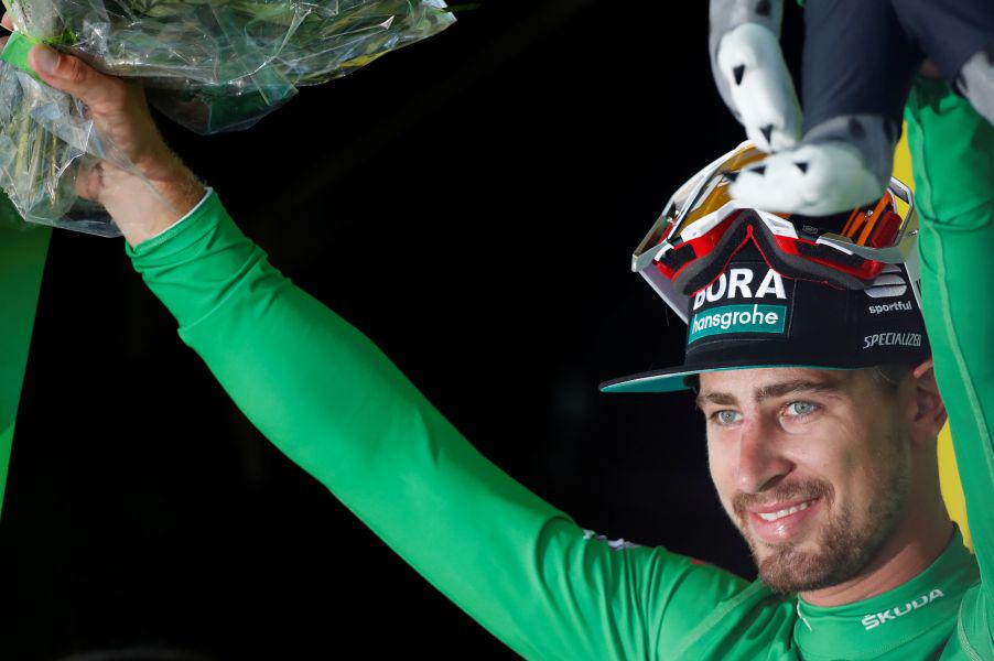Sagan je bil po etapni zmagi v Colmarju, razumljivo, dobre volje. Foto: Reuters Sagan je bil po etapni zmagi v Colmarju, razumljivo, dobre volje. Foto: Reuters