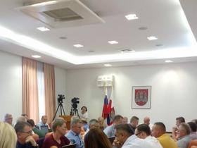 Svetniki potrdili podražitev komunalnih storitev