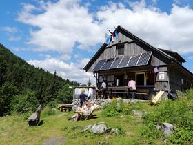 Gorske koče te dni (pre)polne