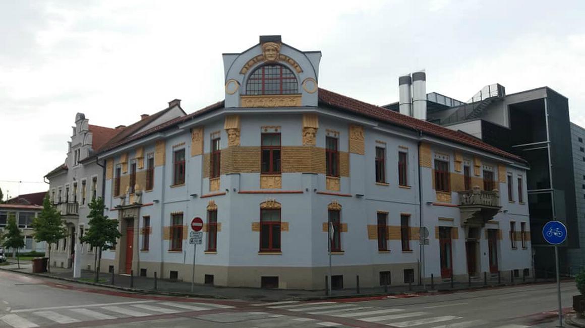 Leta 2015 obnovljena Baroničina hiša, foto: Radio Maribor/Stane Kocutar