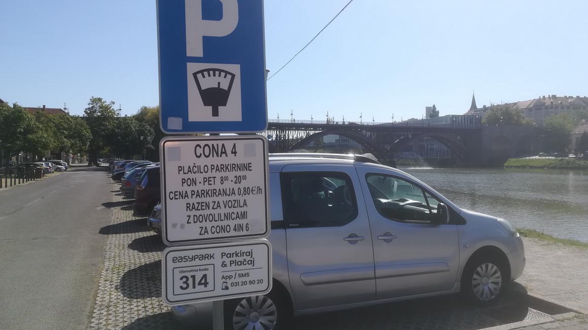 Lani so v Mariboru zabeležili 12 odstotkov več vplačil parkirnin kot leta 2018 Foto: Radio Maribor
