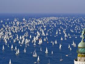 Slovenian Olympian Gašper Vinčec wins 51st Barcolana
