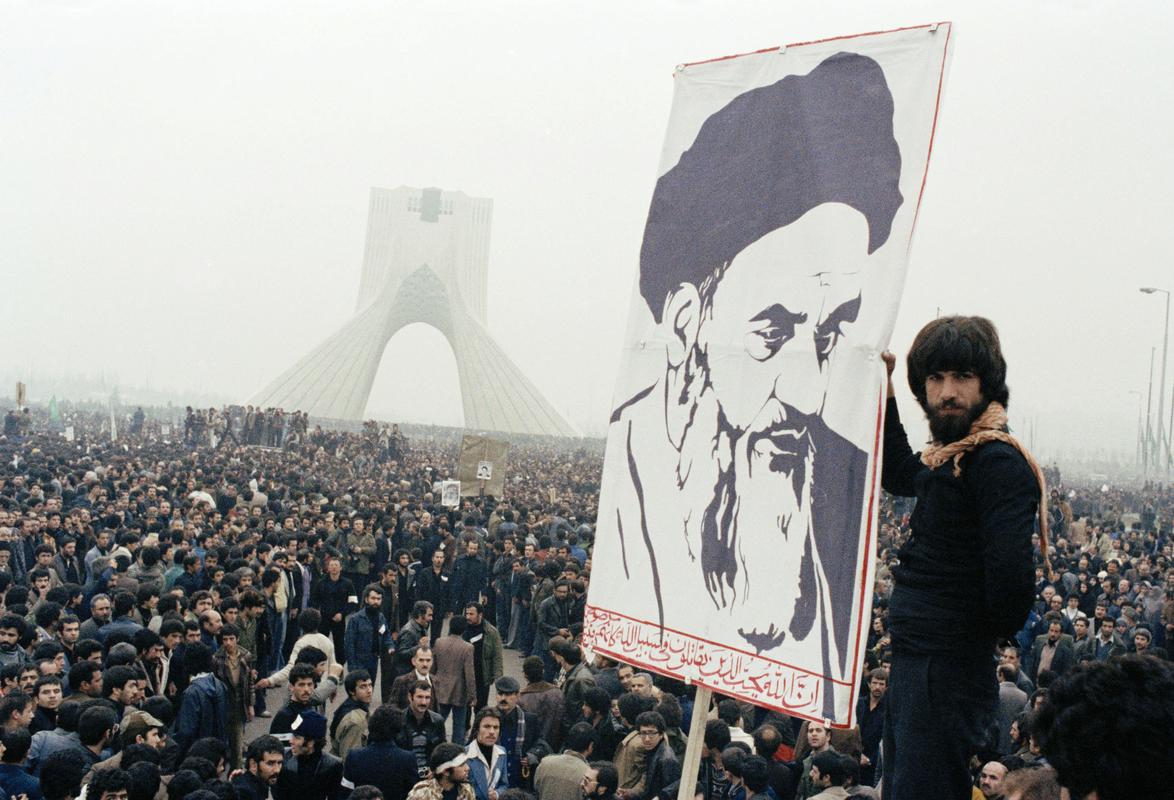 Protesti proti šahu leta 1979. Foto: AP Protesti proti šahu leta 1979. Foto: AP
