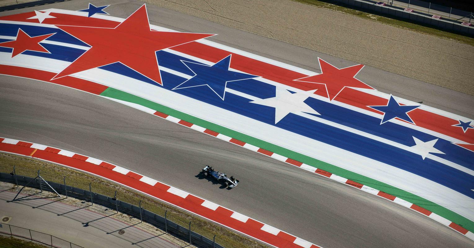 Lewis Hamilton bo v nedeljo lovil šesti naslov svetovnega prvaka. Foto: Reuters Lewis Hamilton bo v nedeljo lovil šesti naslov svetovnega prvaka. Foto: Reuters