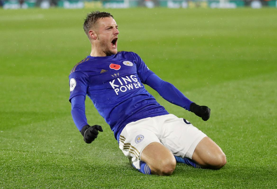 Prvi strelec šampionskega Leicestra iz sezone 2015/16 Jamie Vardy je spet v vrhunski formi. Na 12 tekmah Premier lige je zabil že 11 golov. Foto: Reuters Prvi strelec šampionskega Leicestra iz sezone 2015/16 Jamie Vardy je spet v vrhunski formi. Na 12 tekmah Premier lige je zabil že 11 golov. Foto: Reuters