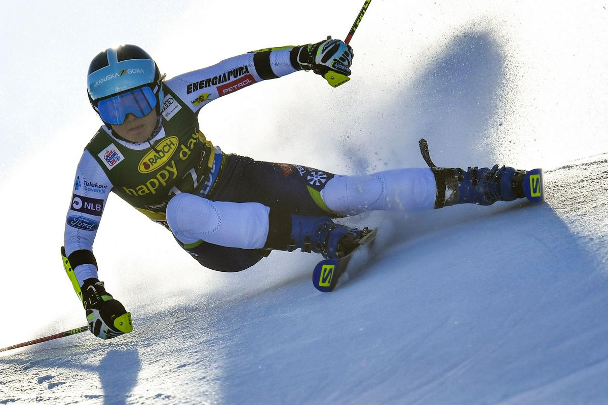 Najboljši dosežek Mete Hrovat na tekmah za zlato lisico je lansko osmo mesto v veleslalomu, na katerem je zmagala Petra Vlhova. Foto: EPA Najboljši dosežek Mete Hrovat na tekmah za zlato lisico je lansko osmo mesto v veleslalomu, na katerem je zmagala Petra Vlhova. Foto: EPA