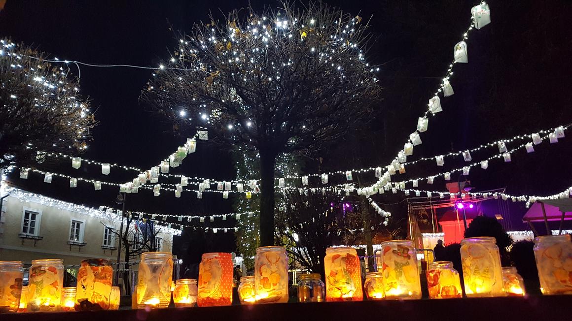 Tako so svetlice žarele lani. Foto: Oglasno sporočilo/CEZAM Ruše/Laura Šoštarić