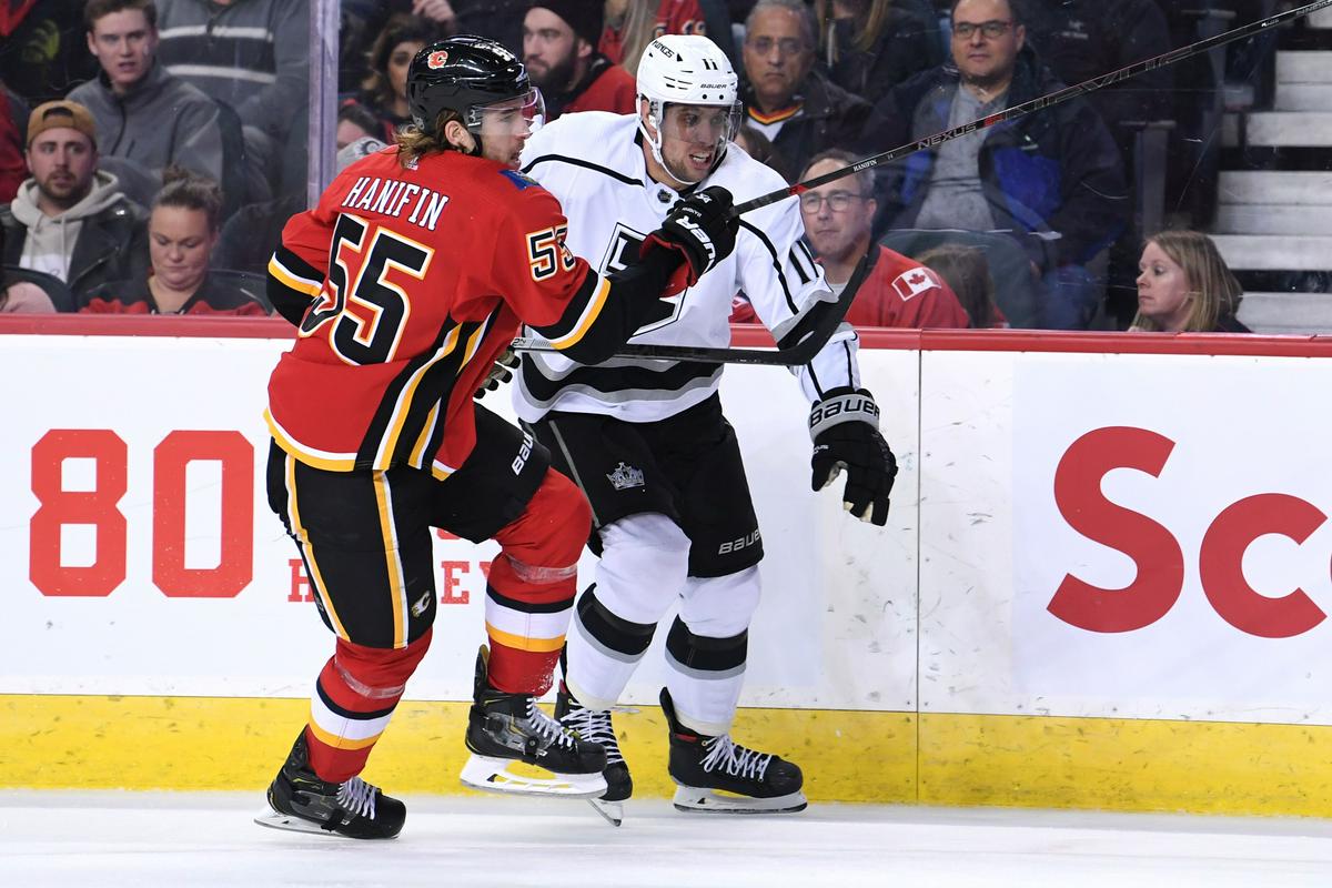 Anže Kopitar je po petih tekmah, ko se ni vpisal med strelce ali podajalce, tokrat prispeval gol in podajo. Foto: Reuters Anže Kopitar je po petih tekmah, ko se ni vpisal med strelce ali podajalce, tokrat prispeval gol in podajo. Foto: Reuters