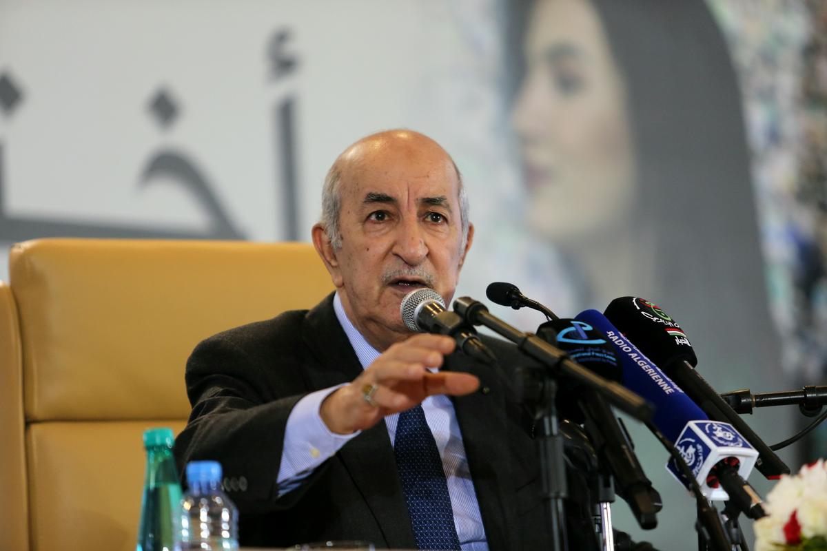 74-letni Tebboune je v prvi izjavi nagovoril protestnike in jim 74-letni Tebboune je v prvi izjavi nagovoril protestnike in jim