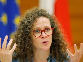 Sophie in 't Veld lädt Janša zu Gespräch über Medien in Slowenien ein