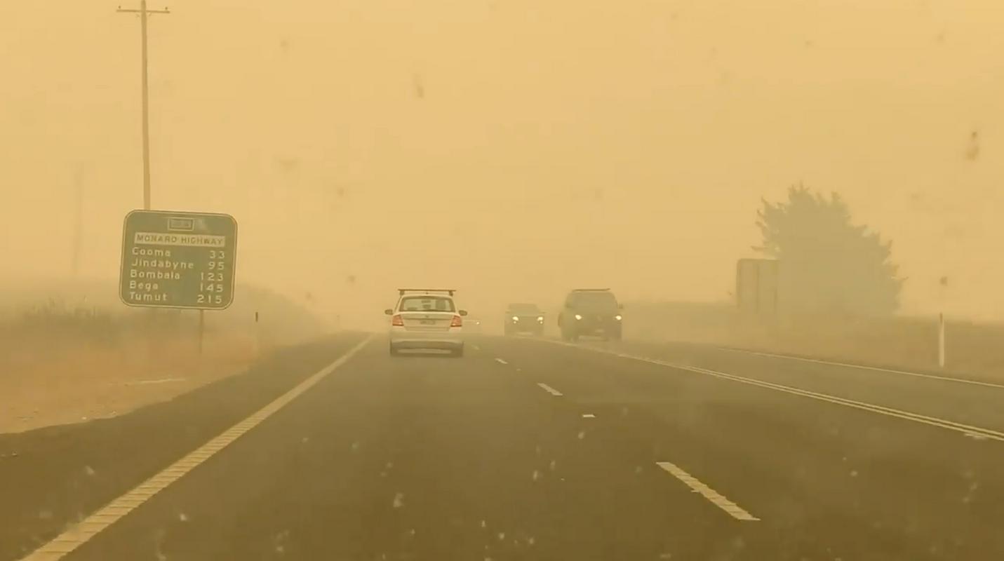 Avstralija je že tedne v primežu ognja. Foto: Reuters