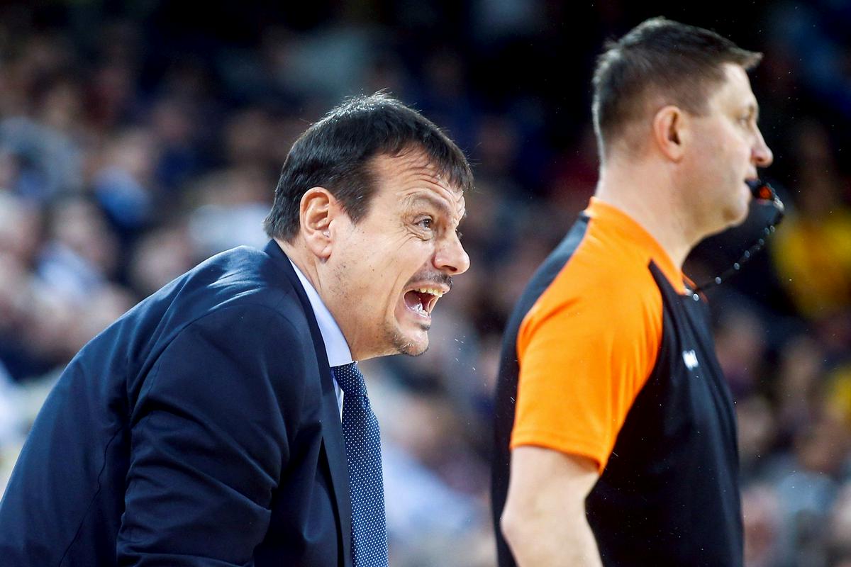 Ergin Ataman je izgubil živce v zadnji četrtini. Po njegovi izključitvi so se Turki prebudili in sijajno odigrali končnico. Foto: EPA Ergin Ataman je izgubil živce v zadnji četrtini. Po njegovi izključitvi so se Turki prebudili in sijajno odigrali končnico. Foto: EPA
