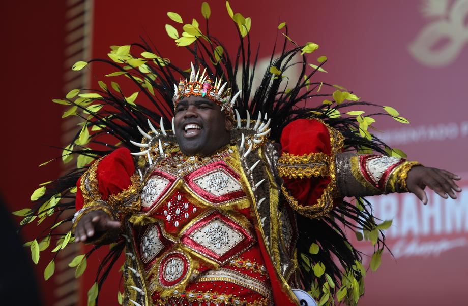 Na uvodu v letošnji karneval se je zbralo približno 300 tisoč obiskovalcev. Foto: EPA Na uvodu v letošnji karneval se je zbralo približno 300 tisoč obiskovalcev. Foto: EPA