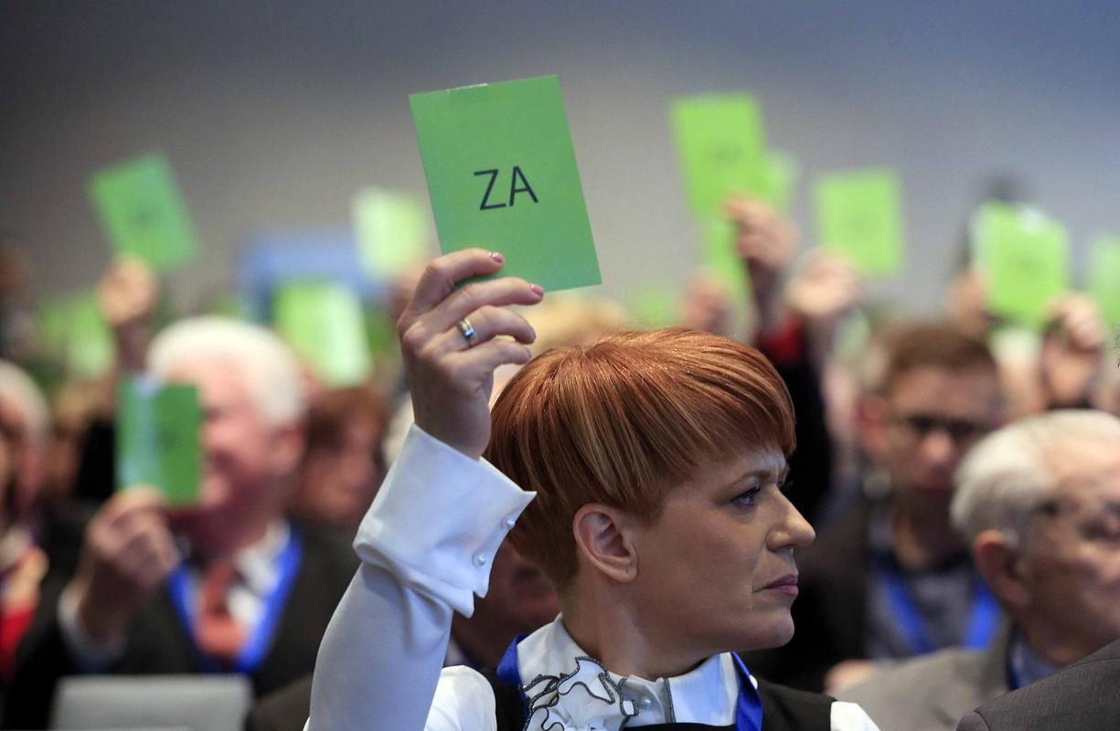 Kmetijska ministrica Aleksandra Pivec je pred kongresom izjavila, da si obeta zmago. Foto: BoBo Kmetijska ministrica Aleksandra Pivec je pred kongresom izjavila, da si obeta zmago. Foto: BoBo