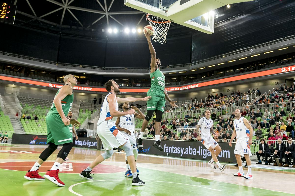 Cedevita Olimpija je bila v zadnji sezoni ob prekinitvi in končanju Lige ABA skupaj z Mornarjem na 4. mestu s 13 zmagami in osmimi porazi. Foto: www.alesfevzer.com Cedevita Olimpija je bila v zadnji sezoni ob prekinitvi in končanju Lige ABA skupaj z Mornarjem na 4. mestu s 13 zmagami in osmimi porazi. Foto: www.alesfevzer.com