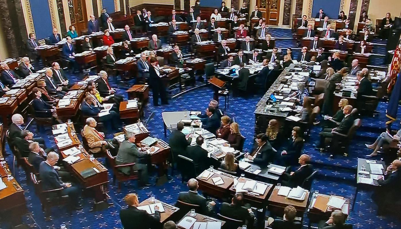 Demokrati in republikanci bodo vsak po 24 ur predstavljali obremenilne oziroma oprostilne dokaze proti Trumpu. Foto: Reuters Demokrati in republikanci bodo vsak po 24 ur predstavljali obremenilne oziroma oprostilne dokaze proti Trumpu. Foto: Reuters