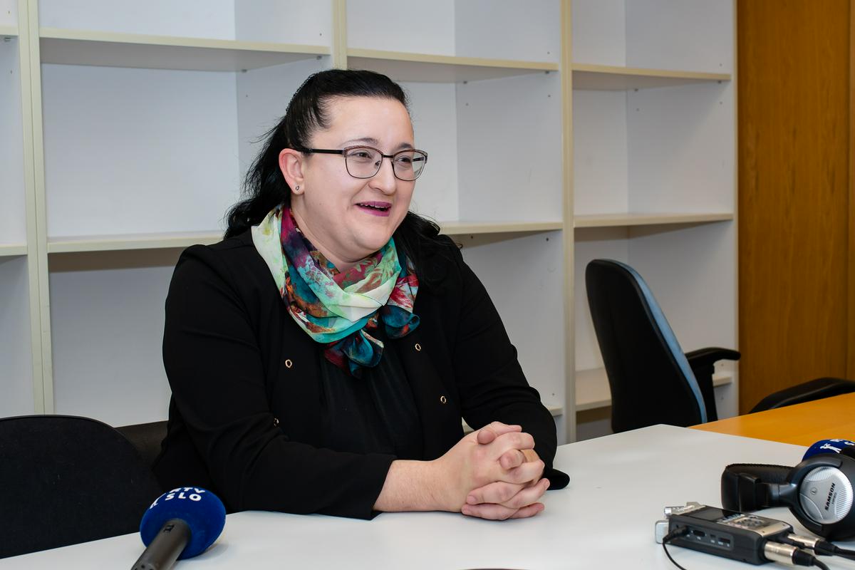 Računalničarka Marinka Žitnik je podrobno spoznala razlike med evropskim in ameriškim univerzitetnim sistemom, pred tedni je odprla svoj laboratorij na Harvardu, MMC. Foto: MMC RTV SLO/Miloš Ojadnić Računalničarka Marinka Žitnik je podrobno spoznala razlike med evropskim in ameriškim univerzitetnim sistemom, pred tedni je odprla svoj laboratorij na Harvardu, MMC. Foto: MMC RTV SLO/Miloš Ojadnić
