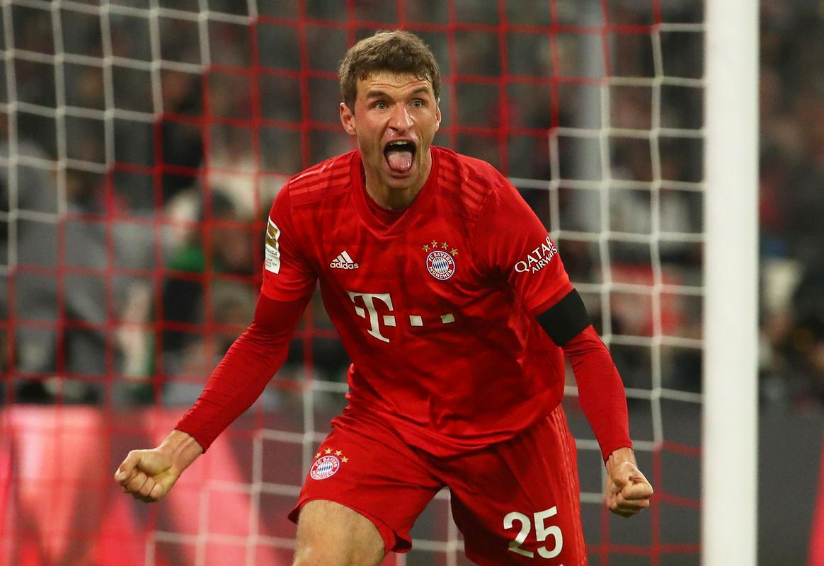 Thomas Müller je doma iz Weilheima na Zgornjem Bavarskem, že pri 11 letih pa je prestopil iz domačega TSV Pähla k Bayernu in se začel voziti 50 km daleč na treninge. Foto: Reuters Thomas Müller je doma iz Weilheima na Zgornjem Bavarskem, že pri 11 letih pa je prestopil iz domačega TSV Pähla k Bayernu in se začel voziti 50 km daleč na treninge. Foto: Reuters