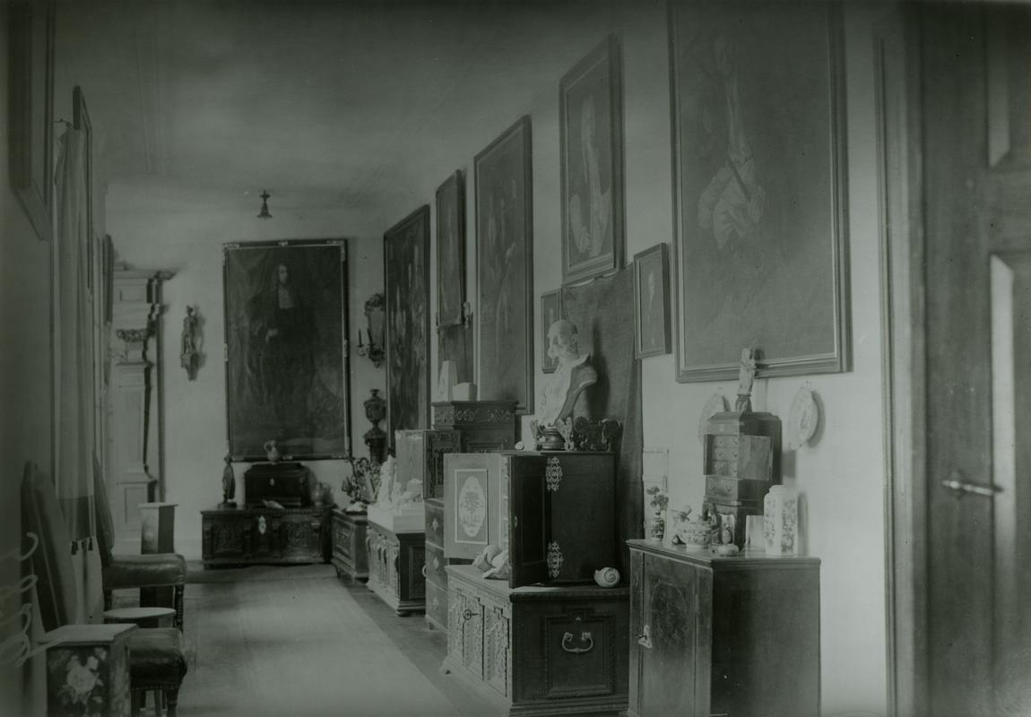 Zbirka Edvarda in Karla pl. Strahla, grad Stara Loka. © Ministrstvo za kulturo, INDOK center, neznani avtor, 1929. Zbirka Edvarda in Karla pl. Strahla, grad Stara Loka. © Ministrstvo za kulturo, INDOK center, neznani avtor, 1929.