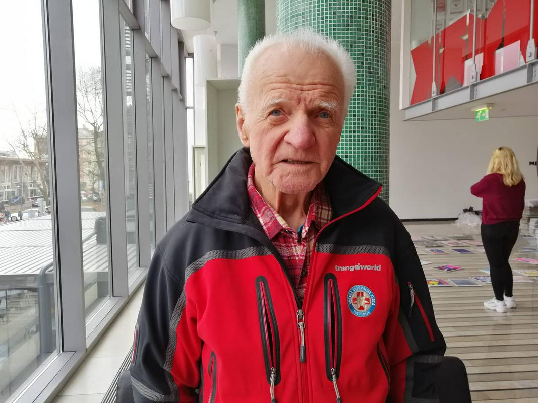 Alpinistična legenda Anton Sazonov - Tonač pri 83 letih še vedno redno zahaja v gore. Foto: MMC RTV SLO Alpinistična legenda Anton Sazonov - Tonač pri 83 letih še vedno redno zahaja v gore. Foto: MMC RTV SLO