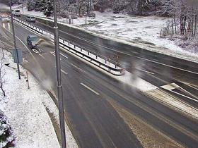 Snowfall obstructing traffic in most parts of Slovenia