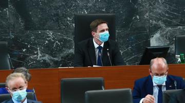 Poslanec SD-ja Matjaž Han pozitiven. Kaj to pomeni za konstruktivno nezaupnico?