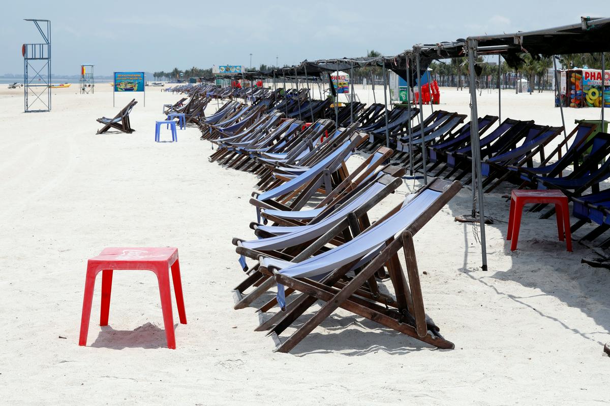 Vietnam je ena od najbolj turističnih držav v Aziji. Čeprav se je država zelo učinkovito spopadla z novim koronavirusom, se letos ne bo mogla izogniti pričakovanemu splošnemu trendu velikega upada turistov iz Evrope. Foto: Reuters Vietnam je ena od najbolj turističnih držav v Aziji. Čeprav se je država zelo učinkovito spopadla z novim koronavirusom, se letos ne bo mogla izogniti pričakovanemu splošnemu trendu velikega upada turistov iz Evrope. Foto: Reuters