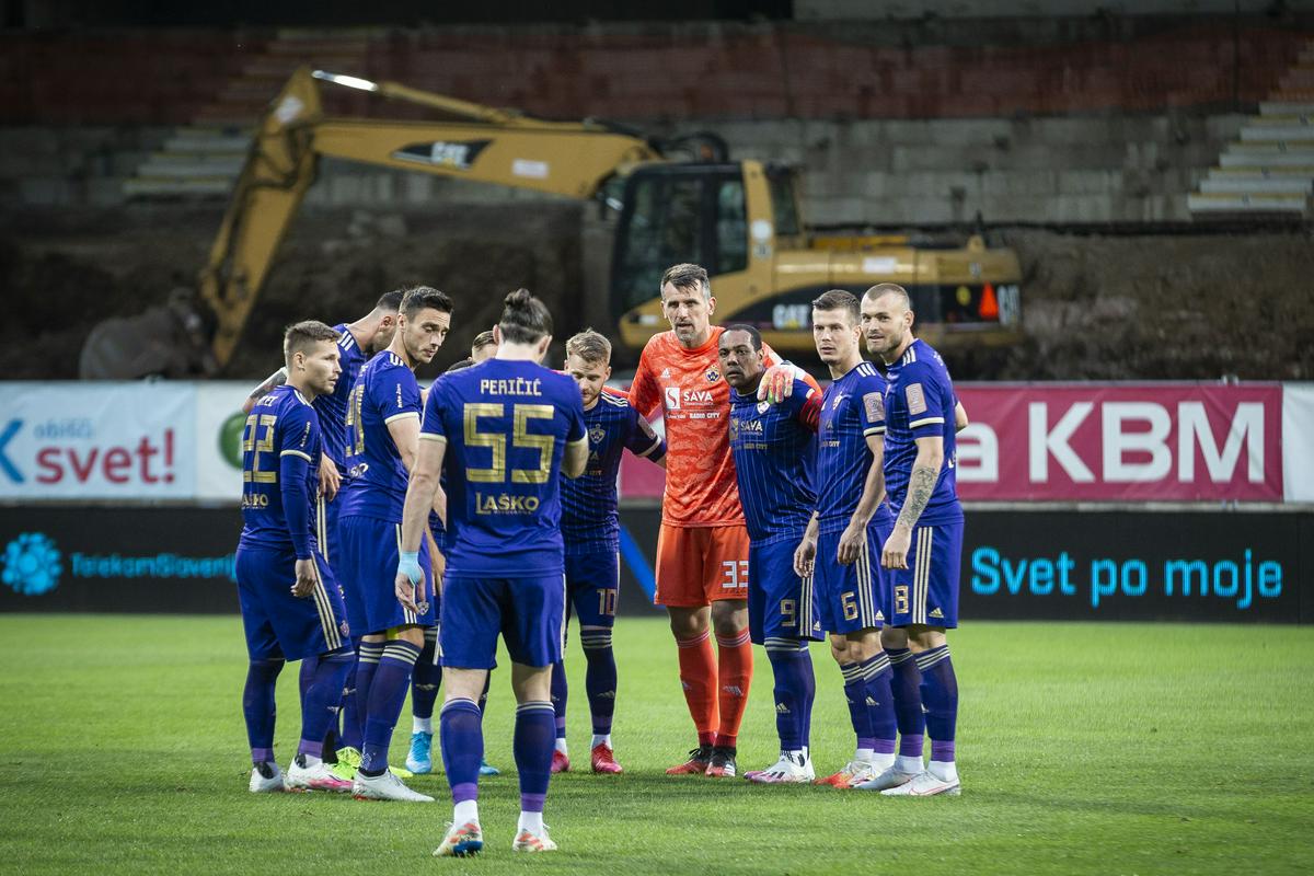 Maribor je tudi letos v lovu na naslov državnega prvaka. Foto: www.alesfevzer.com Maribor je tudi letos v lovu na naslov državnega prvaka. Foto: www.alesfevzer.com