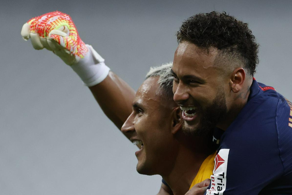 Neymar je bil natančen v peti seriji, Keylor Navas pa se je izkazal z obrambo v šesti seriji. Foto: Reuters Neymar je bil natančen v peti seriji, Keylor Navas pa se je izkazal z obrambo v šesti seriji. Foto: Reuters