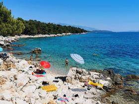 Slovenia considering mandatory quarantine for those returning from Croatia