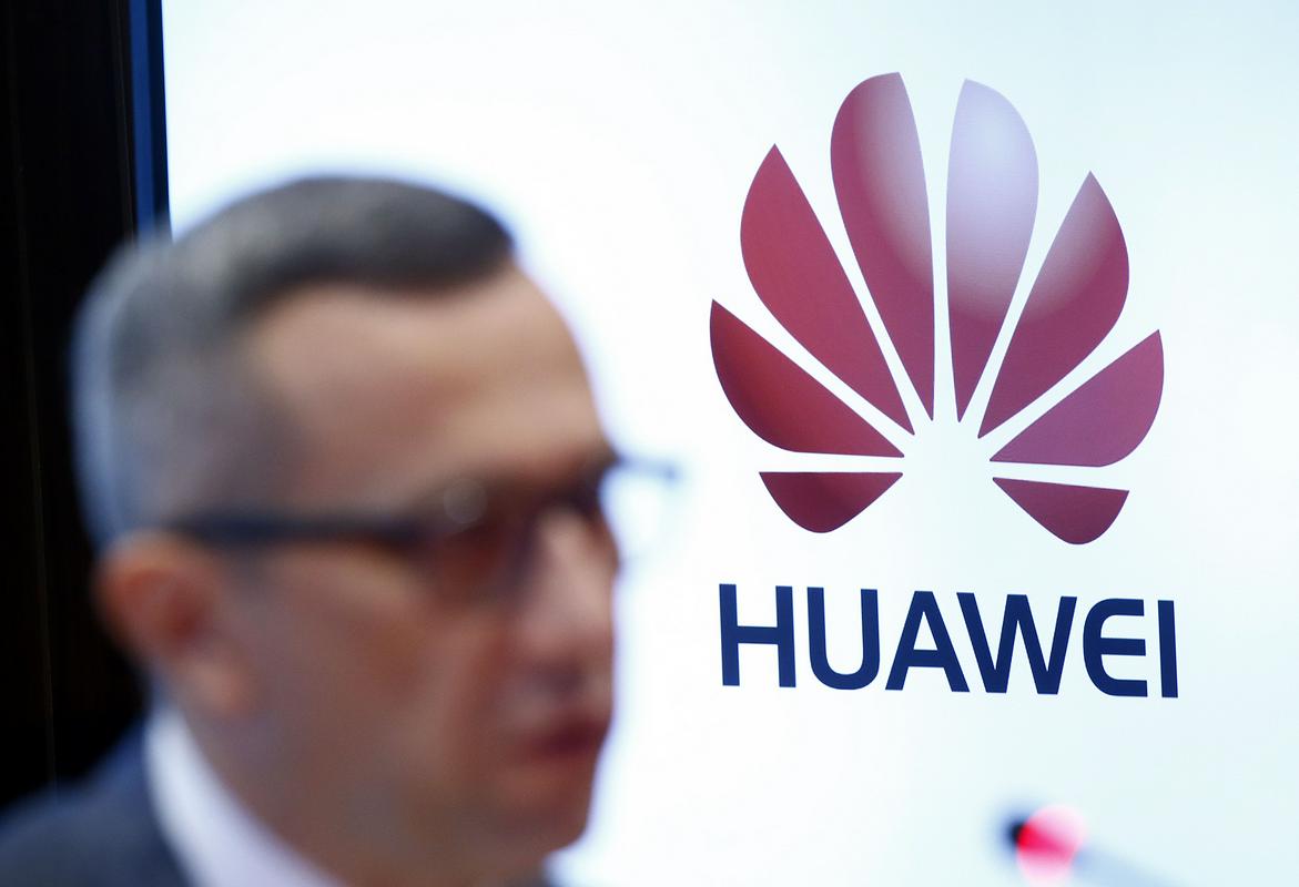 Ameriška retorika daje občutek, da je vse skupaj usmerjeno proti Huaweiu, so prepričani v podjetju. Foto: BoBo Ameriška retorika daje občutek, da je vse skupaj usmerjeno proti Huaweiu, so prepričani v podjetju. Foto: BoBo