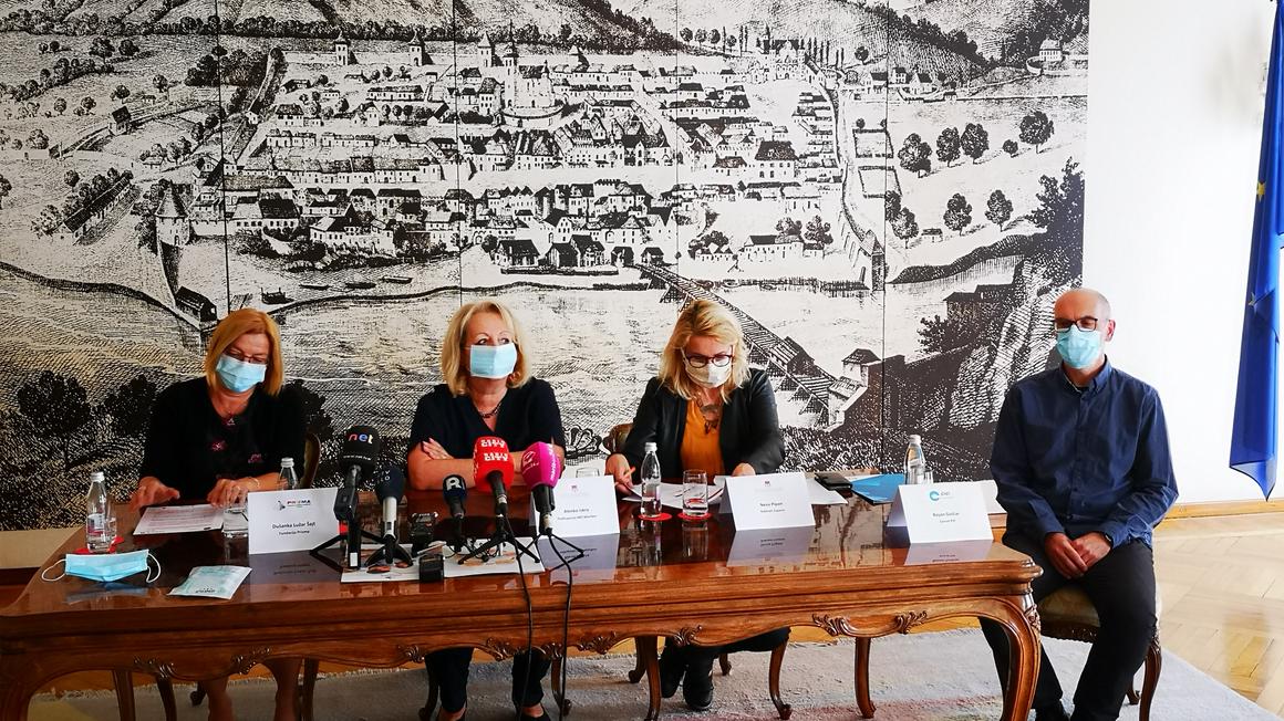Dušanka Lužar Šajt iz Fundacije Prizma, mariborska podžupanja Alenka Iskra,Neva Pipan, MO Maribor, Bojan Golčar iz Zavoda PIP Foto: Radio Maribor/Aljaž Mejal