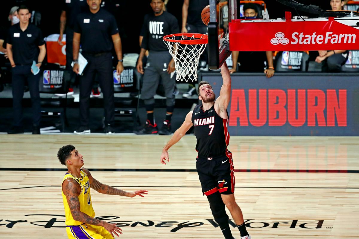 Goran Dragić je pred poškodbo v 15 minutah vknjižil šest točk, tri podaje, dve ukradeni žogi in skok. Foto: Reuters Goran Dragić je pred poškodbo v 15 minutah vknjižil šest točk, tri podaje, dve ukradeni žogi in skok. Foto: Reuters
