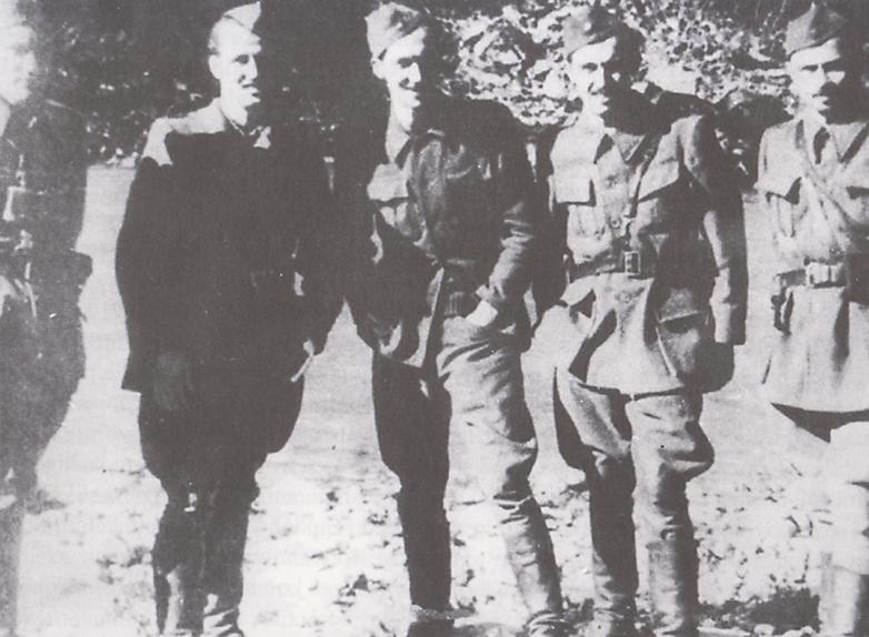 Člani Oblastnega komiteja KPS za Koroško. Karel Prušnik - Gašper (na levi) velja za prvega partizana na avstrijskem Koroškem. Foto: Marjan Linasi: Koroški partizani Člani Oblastnega komiteja KPS za Koroško. Karel Prušnik - Gašper (na levi) velja za prvega partizana na avstrijskem Koroškem. Foto: Marjan Linasi: Koroški partizani