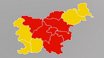Janša: Od petka omejitve prehajanja med regijami, maske v rdečih regijah obvezne tudi na prostem
