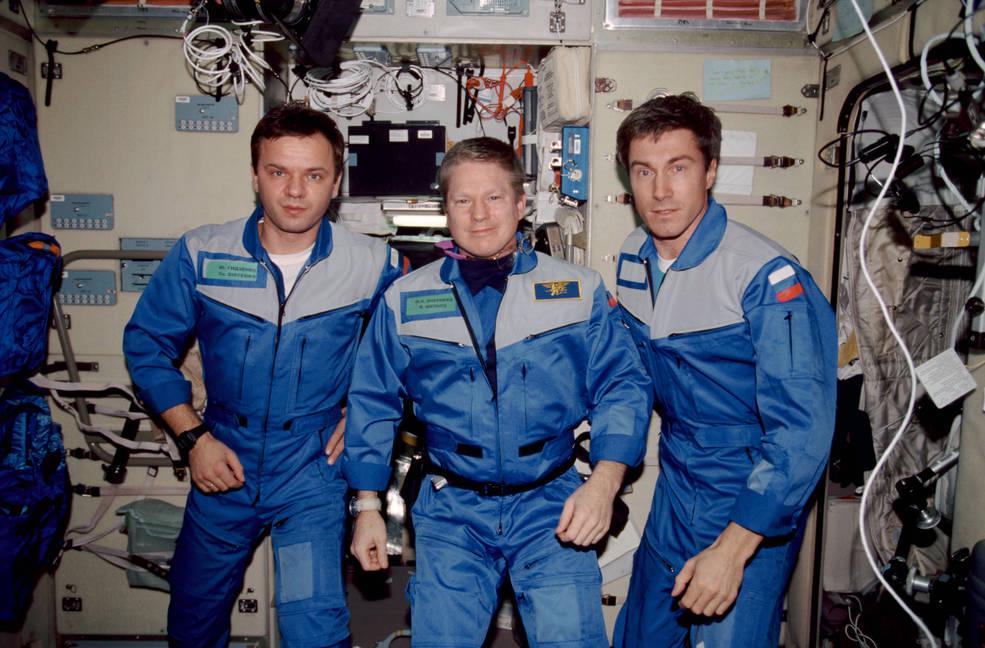 Prva odprava na Mednarodno vesoljsko postajo leta 2000. Foto: Nasa Prva odprava na Mednarodno vesoljsko postajo leta 2000. Foto: Nasa